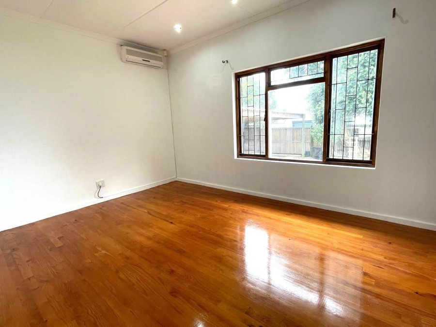 4 Bedroom Property for Sale in Mossel Bay Central Western Cape
